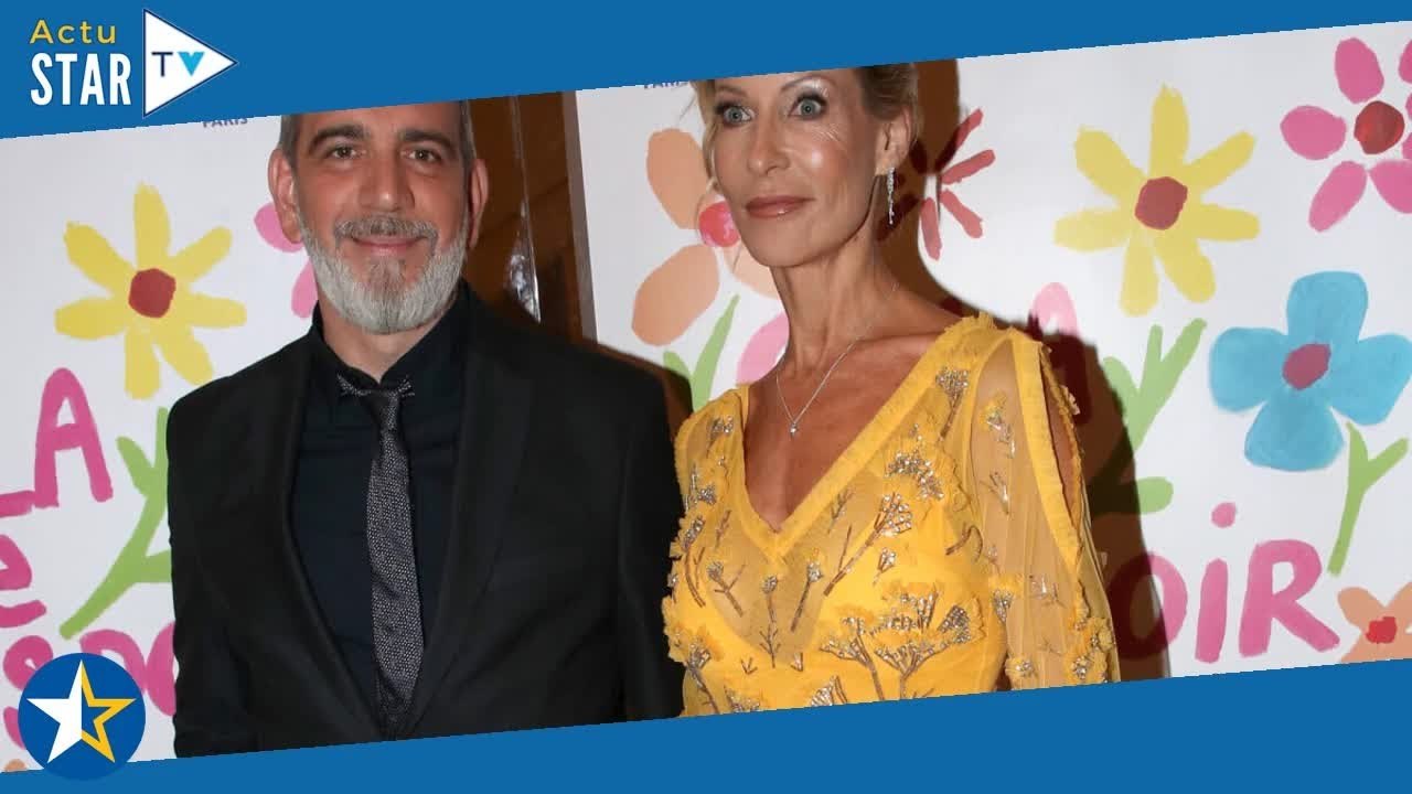 Il a compris     Rebecca Hampton très amoureuse mais séparée de son chéri Vincent, une décision a