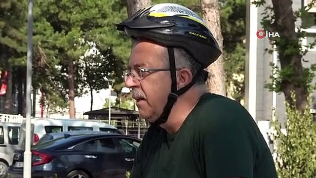 Amasya Üniversitesi'nin Yeni Rektörü Bisikletle Mesaisine Başlıyor