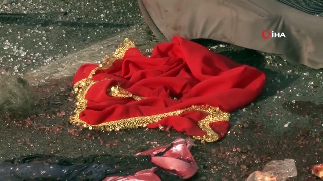 Denizli'de katliam gibi kaza! Kum yüklü kamyon karşı şeride geçip otobüse çarptı