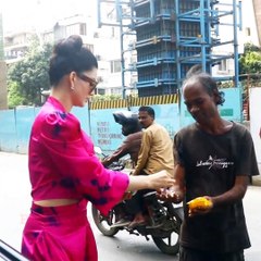 Urvashi Rautela's Heartwarming Gesture: Gives Food and Money to the Needy in Juhu