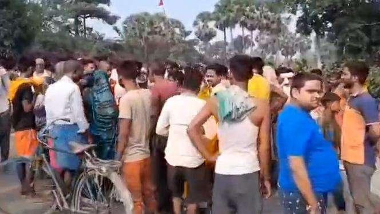 समस्तीपुर: अज्ञात वाहन ने बाइक में मारी जोरदार टक्कर, एक युवक की मौत, दूसरा जख्मी