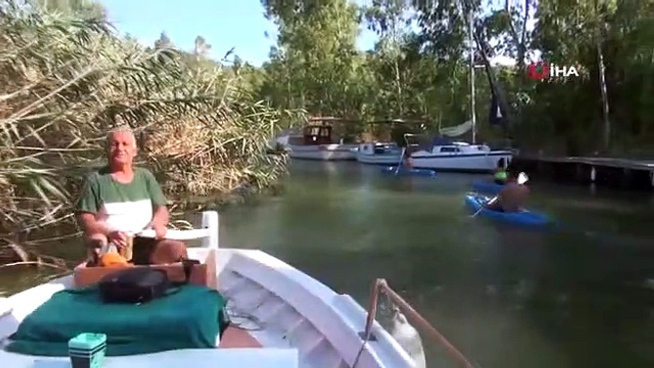 Les excursions en canoë en eaux calmes sont devenues une activité préférée à Muğla