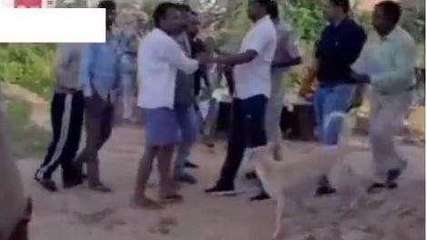 फिरोजाबाद: बिजली विभाग की टीम पर हुआ पथराव, हाथापाई का वीडियो वायरल