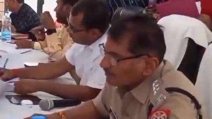 प्रयागराज: तमंचे की नोक पर बदमाश उठा ले गए भैंस,देखें पूरी खबर