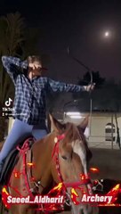 Emirati Saeed Al Dharif teaches mounted archery_4