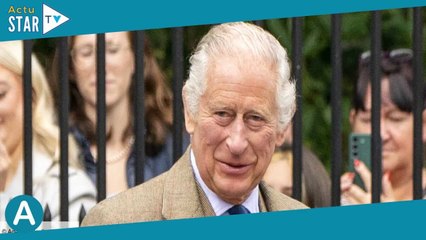 Charles III en Écosse  un détail de la tenue du mari de Camilla Parker Bowles surprend la Toile