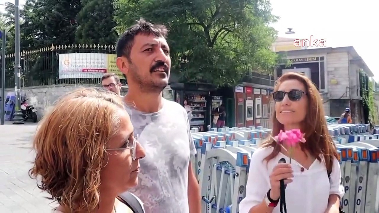 Cumartesi Anneleri Galatasaray Meydanı'nda engellendi