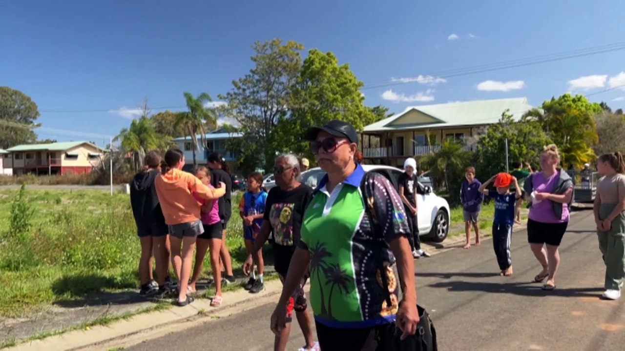 Indigenous community rallies against decision not to rebuild homes after floods