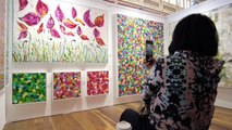 Thousands flock to snag affordable art as fair returns to Melbourne