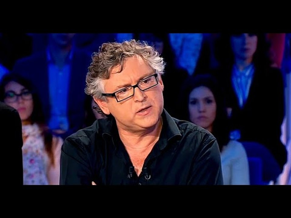 Michel Onfray : pourquoi porte-t-il toujours des vêtements noirs