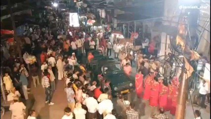 बूंदी: कजली तीज माता की सवारी में गर्माया माहौल, टाइल्स के टुकड़े गिरने से तीन महिलाएं चोटिल