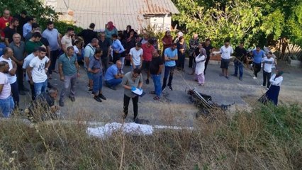 Kasksız motosiklet sürücüsü şarampole düşüp öldü