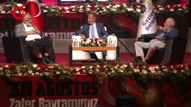 Kahkahalar havada uçuştu! Celal Şengör'den Haldun Dormen: Bizim sahne performansını beğendin mi?