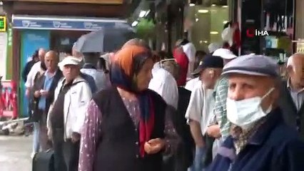 De fortes pluies ont commencé à s'abattre sur la capitale