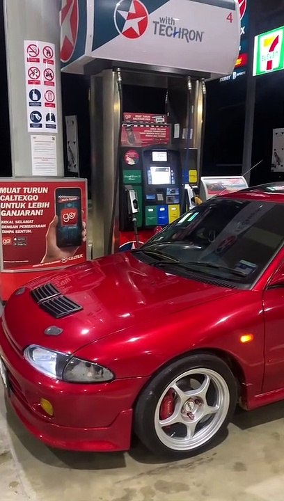 Proton Wira Aeroback modified