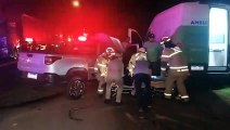 Acidente entre dois veículos deixa 1 pessoa morta e outras 4 feridas na PR-323, em Perobal