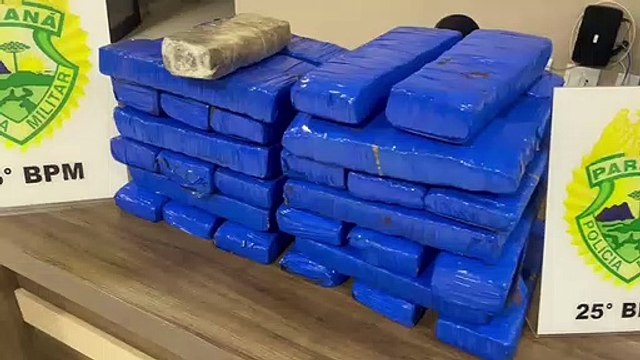 PM prende jovem e apreende 20 quilos de maconha na rodoviária de Umuarama