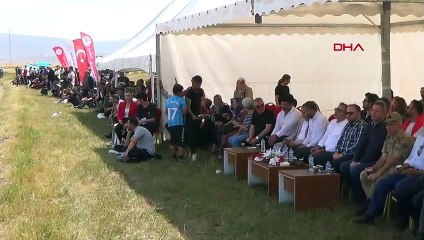 Ardahan'da Geleneksel Rahvan At Yarışları Heyecanı