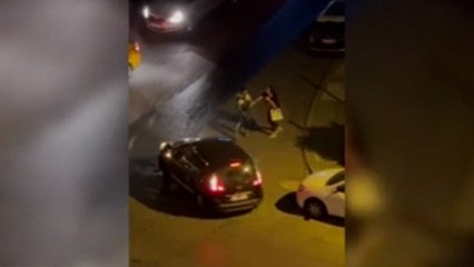 Ümraniye'de sokak ortasında kadını darbetti, o anlar kamerada