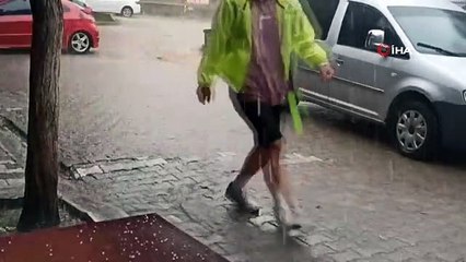 Aksaray'da sağanak yağmur etkisini sürdürüyor