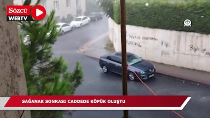 Sağanak sonrası caddede köpük oluştu