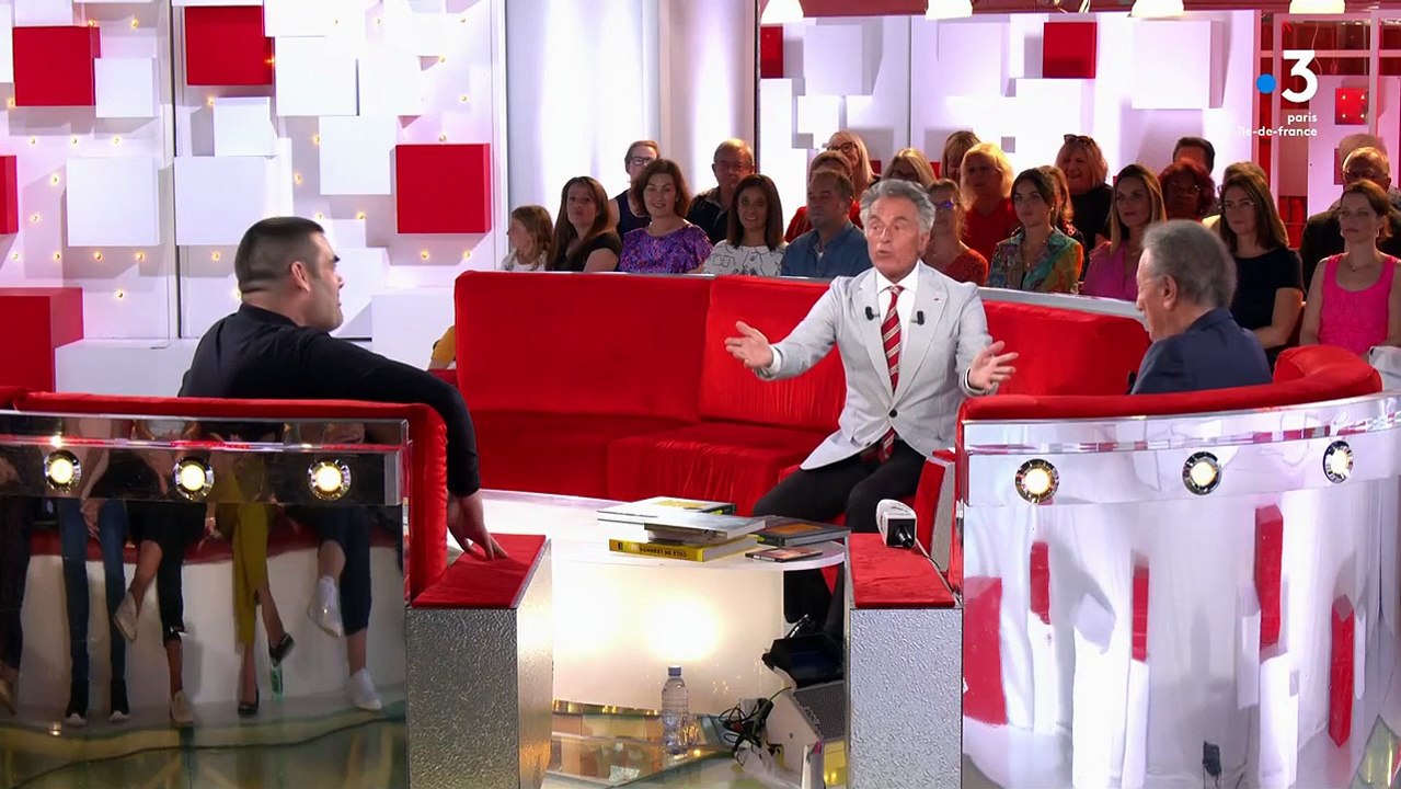 “On a beaucoup échangé” : Matthieu Lartot soutenu par Michel Drucker après son amputation, il se confie dans Vivement Dimanche