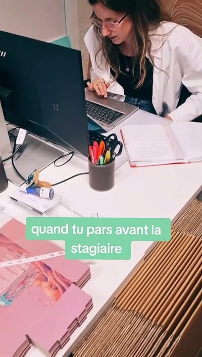 Quand tu pars du bureau naka avant Manon en stage #timetowork #rentree2023 #backtoschool #back #stage #international #intern #manon #auboulot #workteam #équipe