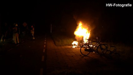 Scooter in brand aan Hasselterdijk te Zwartsluis