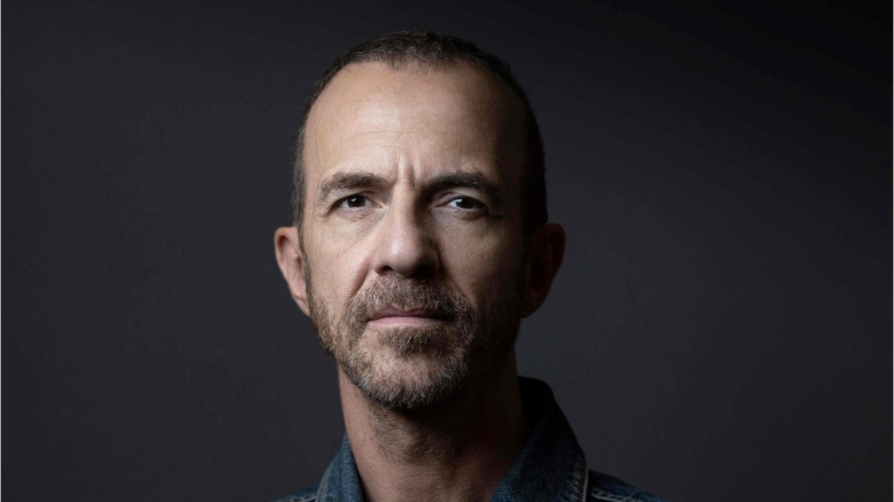 GALA VIDEO - Calogero, cette phrase qui l’a marqué dans son enfance ...