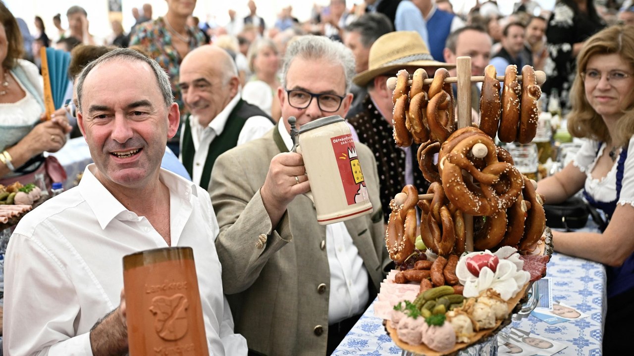 Flugblatt-Affäre: Aiwanger darf bleiben – auf Bewährung