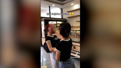 İyi ki (!) doğdun kanka: Doğum günü sürprizini suratına yedi