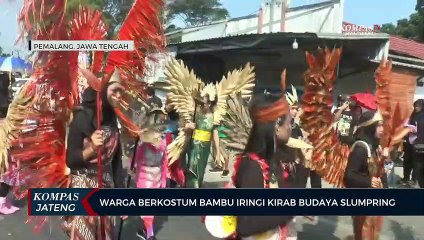 Unik! Warga Pemalang Berkostum Bambu Meriahkan Kirab Budaya Gunungan