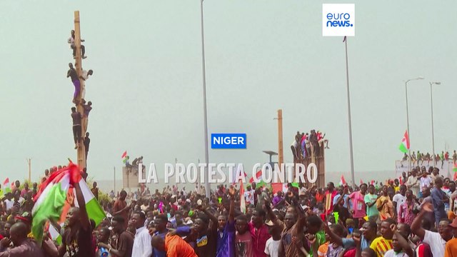 Via i soldati francesi dal Niger Nuove proteste davanti alla base militare di Niamey