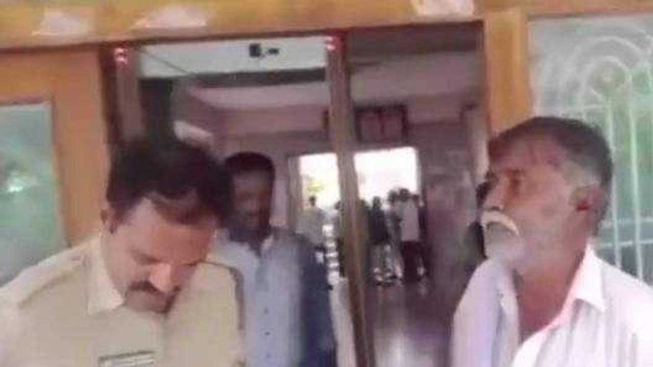చిత్తూరు జిల్లా: పురుగుల మందు డబ్బాతో కలెక్టరేట్ కు...!