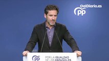 Se va la luz en plena rueda de prensa del PP en Génova: 