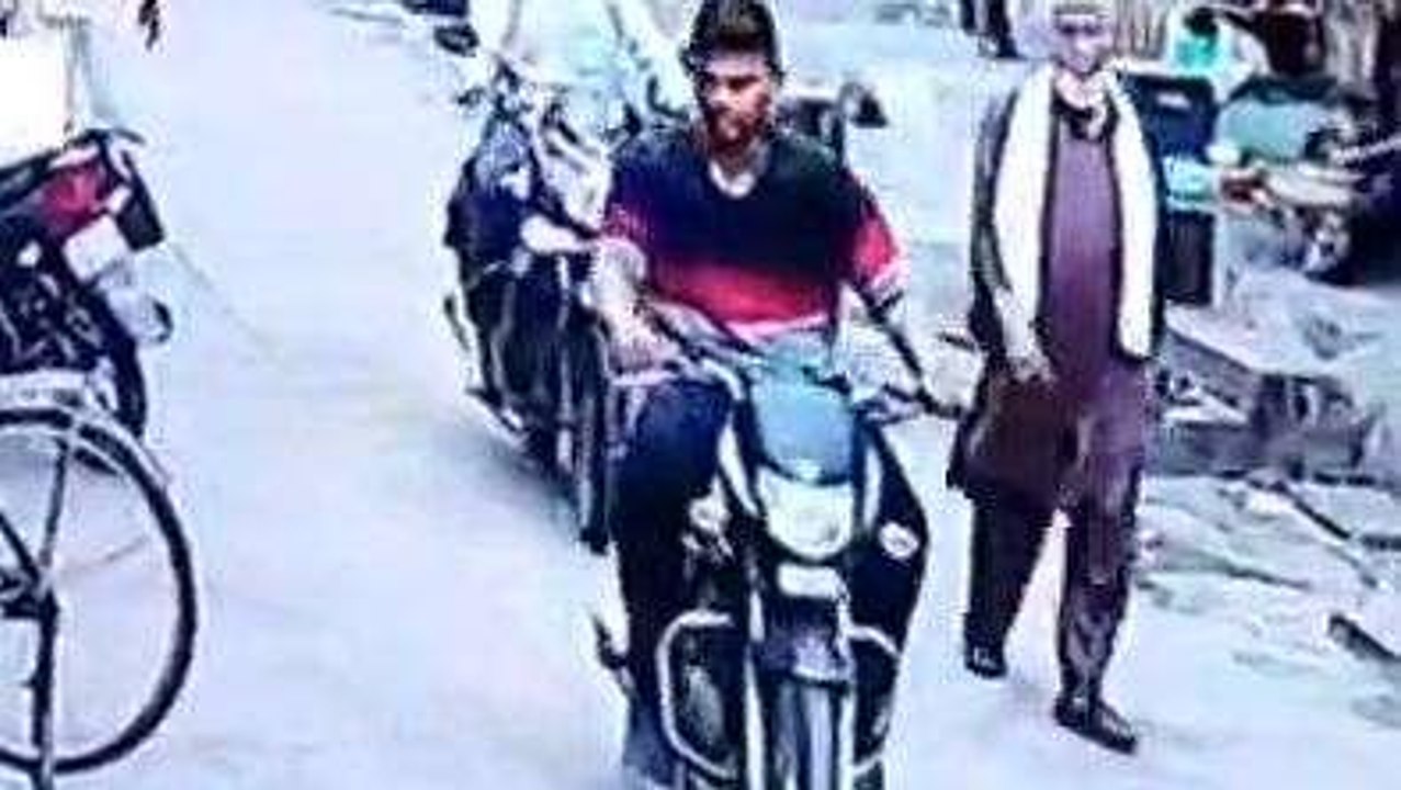 కర్నూలు జిల్లా: బైక్ దొంగ హల్ చల్... సీసీ ఫుటేజ్ లో రికార్డు