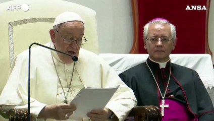 Il Papa in Mongolia: "Chiesa non ha agenda politica, governi non temano"