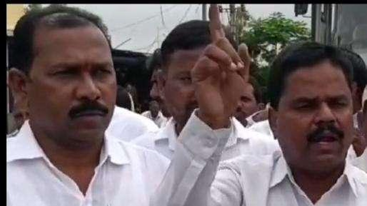 నిర్మల్: దళిత సంఘాల ఆధ్వర్యంలో ఆందోళన