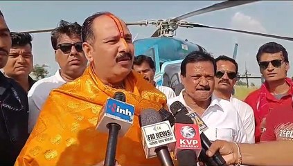 पंडित प्रदीप मिश्रा की शोभायात्रा में आए हजारों लोग, कल से शुरु हो रही है पांच दिवसीय शिव महापुराण कथा