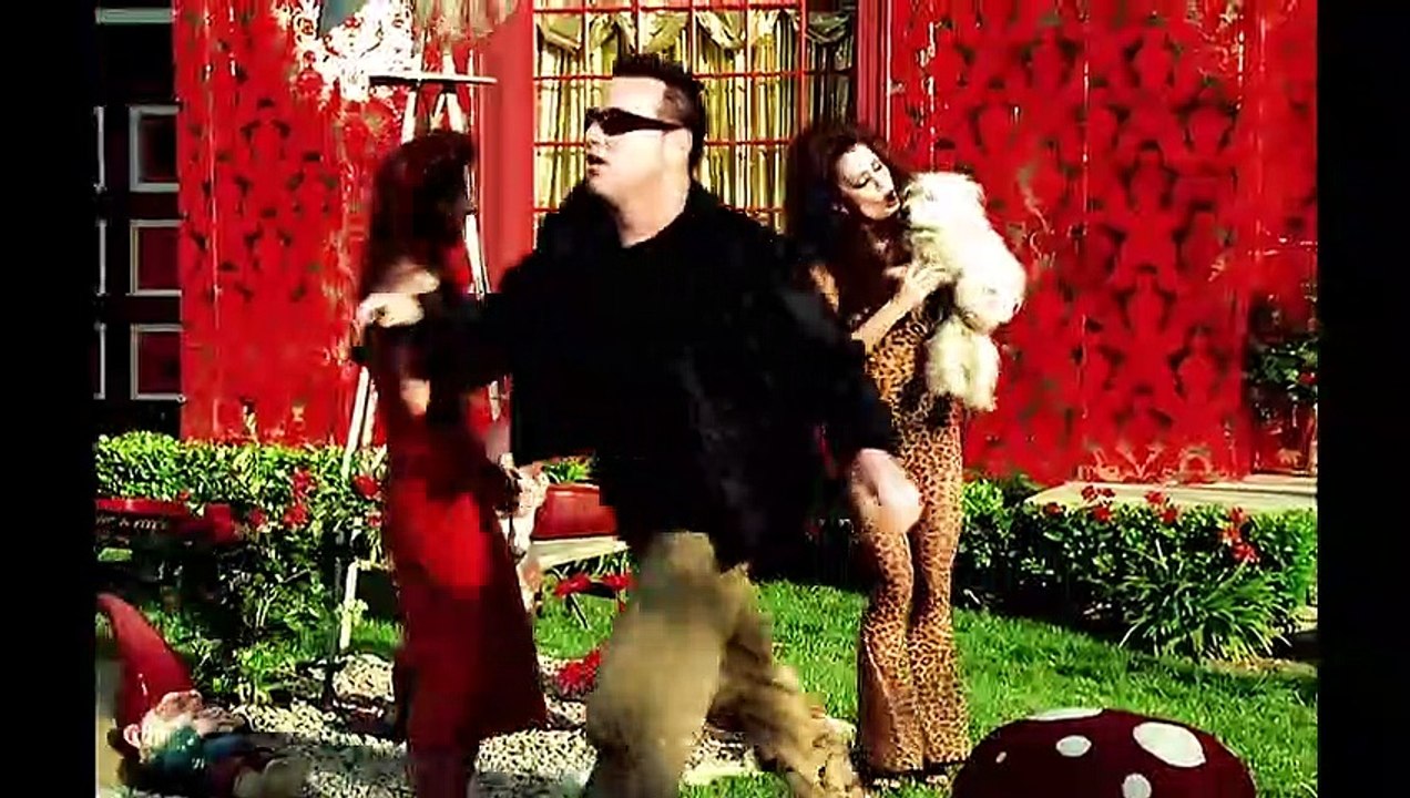 Smash Mouth - All Star (Official Music Video) Shrek