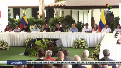 Tải video: teleSUR Noticias 15:30 04-08: Gob. de Colombia y el ELN acuerdan acciones humanitarias