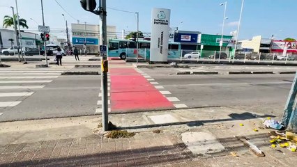 Reparos são realizados no local do acidente