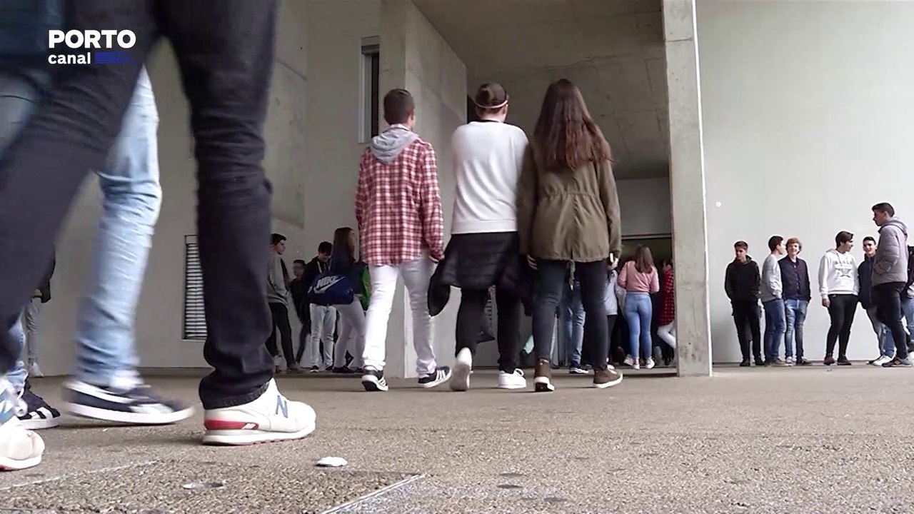 Câmara do Porto dá quase 3 milhões de euros às escolas da cidade para gestão quotidiana