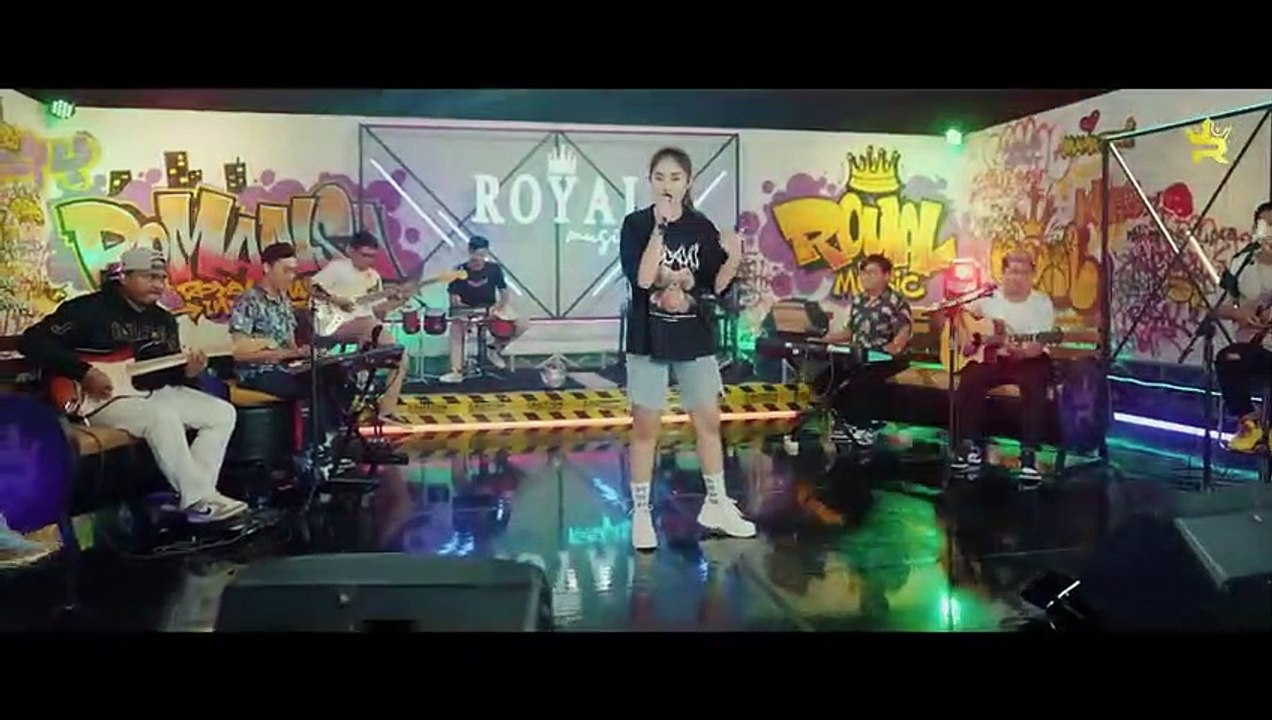 DIKE SABRINA - NGOPI MASZEH ( Official Live Video Royal Music )_HIGH