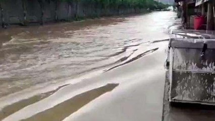 యాదాద్రి: జిల్లాలో భారీ వర్షాలు.. ఇండ్లకే పరిమితం అయిన జనాలు