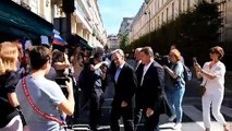 Nicolas Sarkozy acclamé par une fausse manifestation pro-Russe
