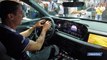 En direct du salon de Munich 2023 (vidéo) - Audi Q6 e-tron : le chaînon manquant bardé d'écrans