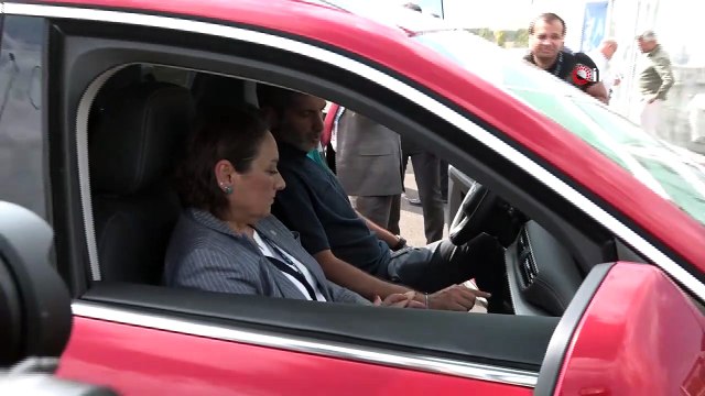 Togg Fabrikası'nda bir ilk! Yerli otomobil CHP'li vekillerden tam not aldı