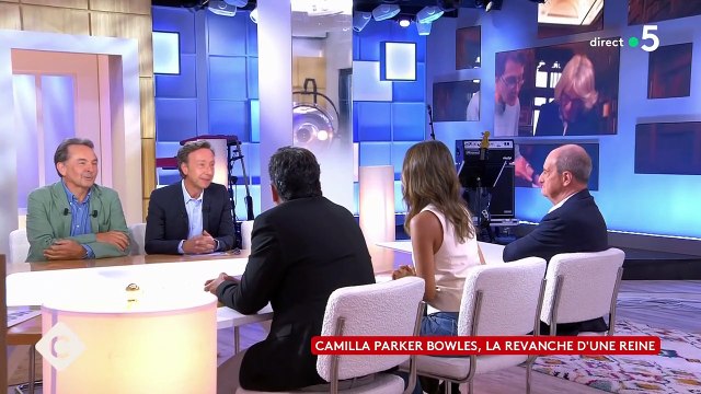 “La ressemblance c’est de faire triompher l’amour” : Stéphane Bern compare le couple Macron au Roi Charles et la reine Camilla