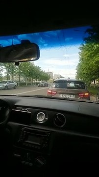 9 мая 2020. Антипарад Тихоновского в Бобруйске. До начала акции милиция пристально присматривалась к водителям, но не получилось